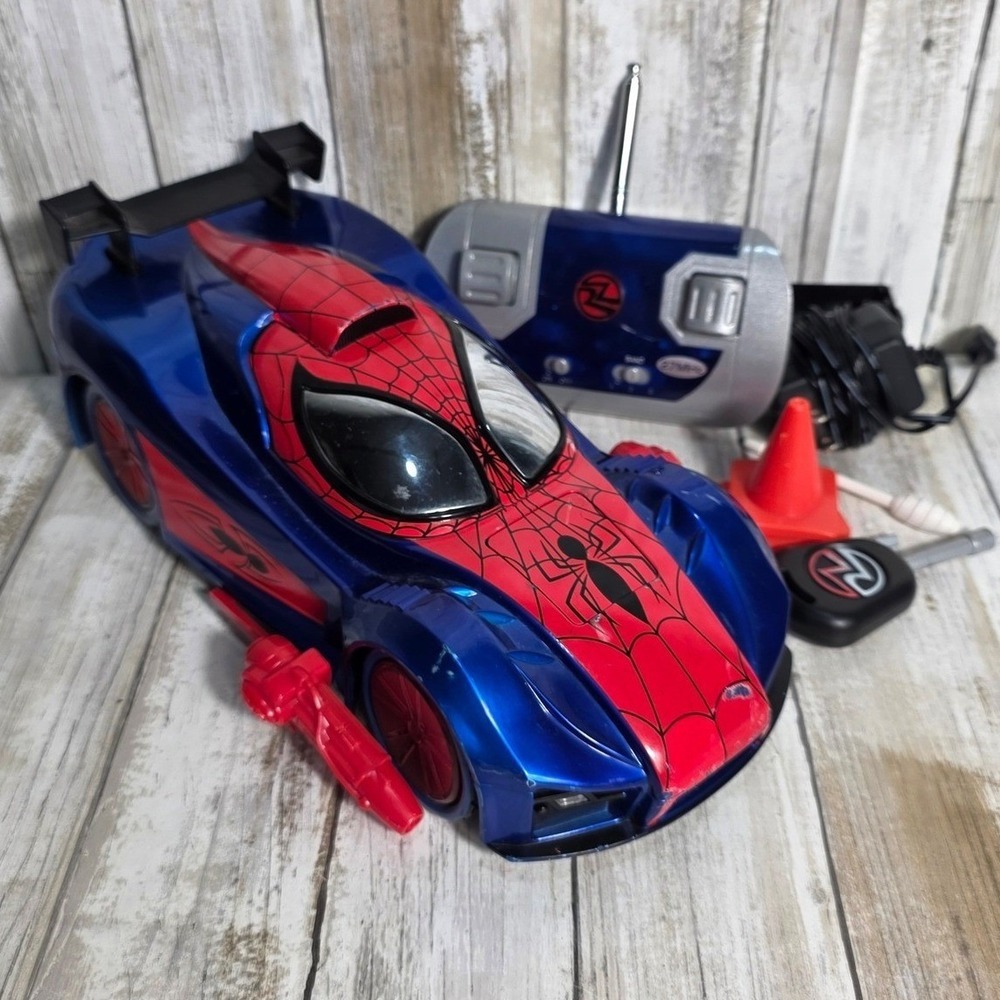 Ridemakerz Spider-Man RC Car Blue Red Marvel 27MHz Remote Control Set with Box